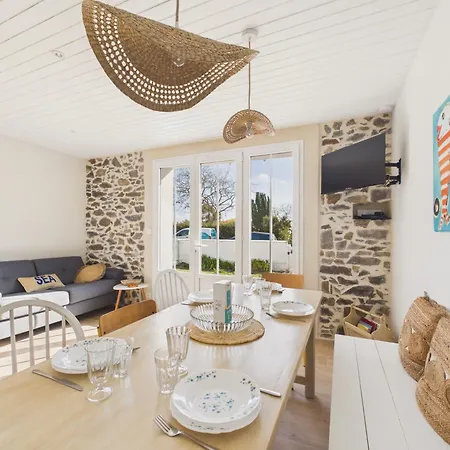 Holiday home Maison Pour 7 Avec Jardin Proche