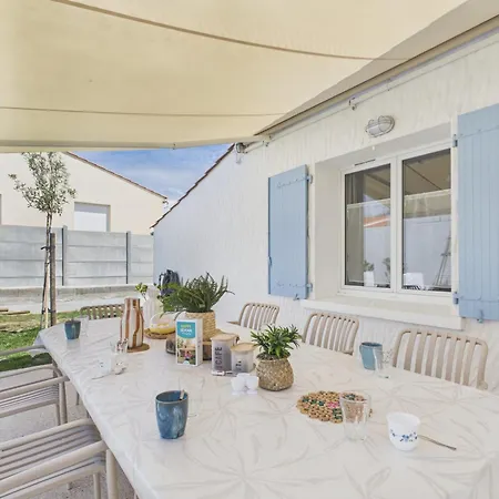 Holiday home Maison Pour 7 Avec Jardin Proche *