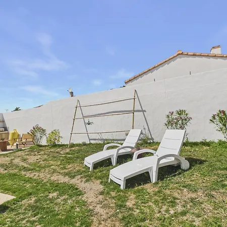 Maison Pour 7 Avec Jardin Proche Holiday home Brem-Sur-Mer
