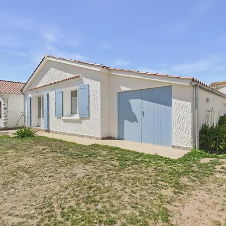 Holiday home Maison Pour 7 Avec Jardin Proche Brem-Sur-Mer